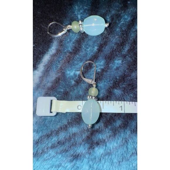 EARRINGS VTG Dangle Drop W/Green & Silver Stones/Bead On Silver Lever Back Clasp - Picture 3 of 5